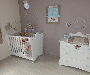 deco chambre bebe taupe et blanc