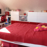 deco chambre fille rouge et blanc