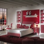 deco chambre fille rouge et blanc