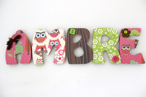 decoration chambre bebe lettre en bois