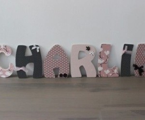 decoration chambre bebe lettre en bois