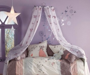 decoration lit petite fille