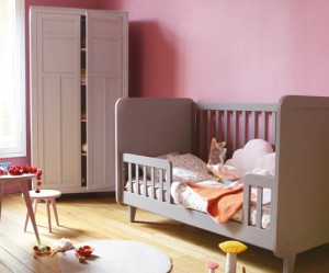 lit junior petite chambre
