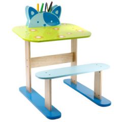 bureau petite fille 2 ans