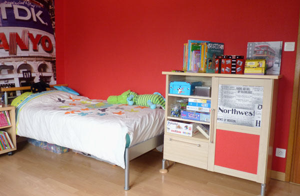 deco chambre garcon rouge et blanc