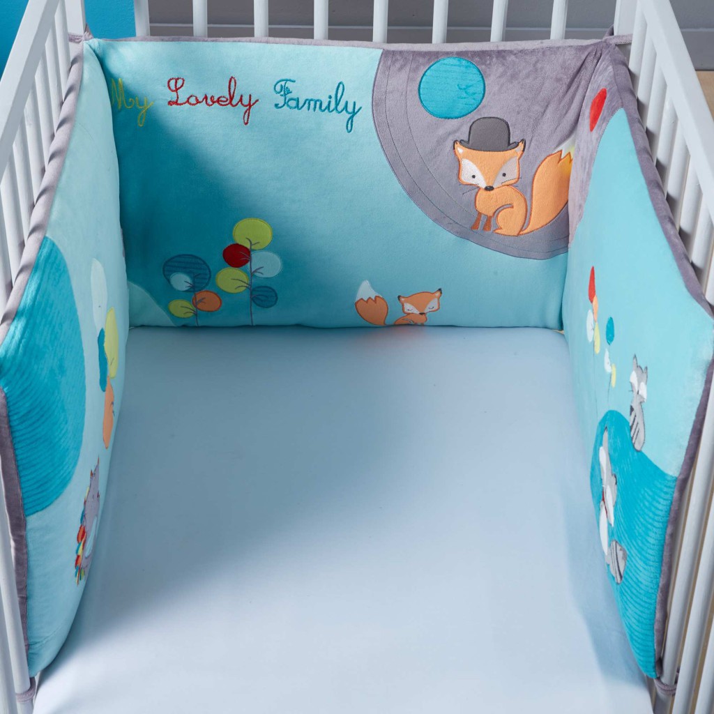 deco chambre bebe tour de lit