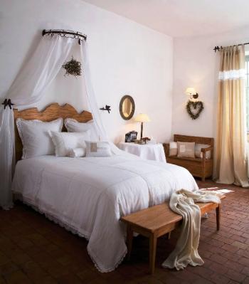 decoration chambre avec ciel de lit