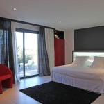 decoration chambre rouge et gris