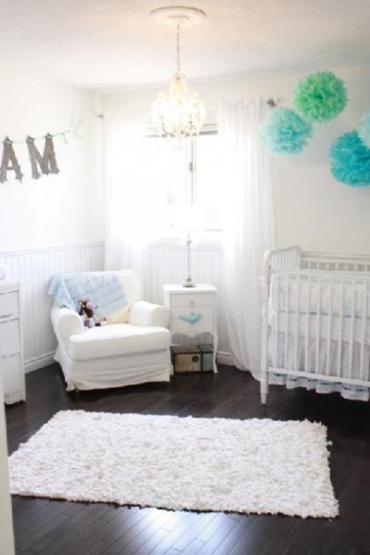 deco chambre fille murs blancs