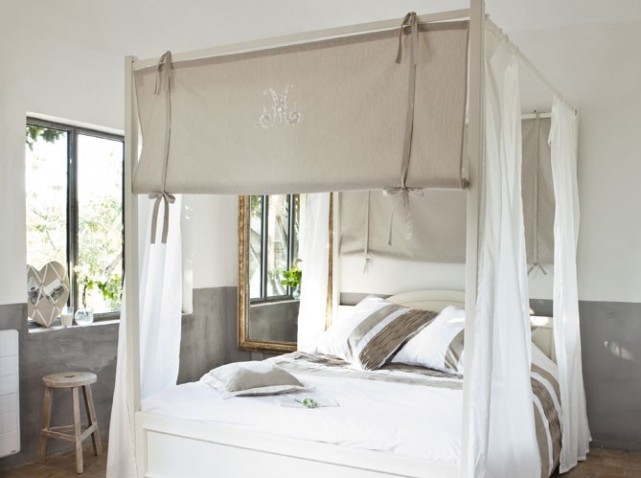 decoration chambre avec lit baldaquin