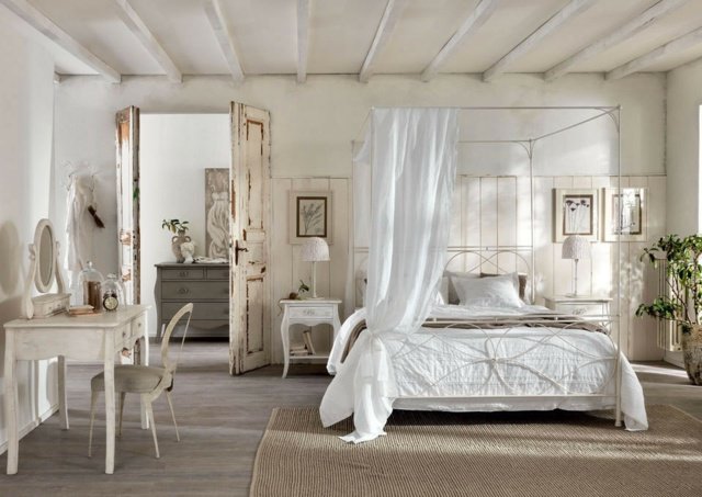 decoration chambre avec lit baldaquin