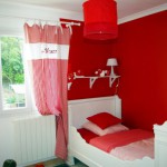 deco chambre fille rouge
