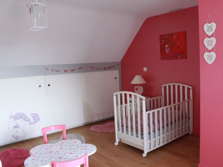 decoration chambre de fille rose
