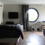 decoration chambre high tech