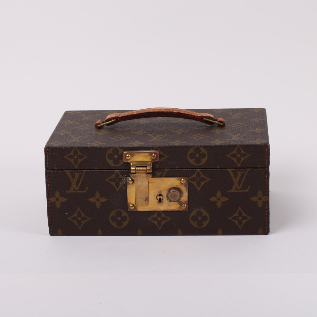 boite a bijoux vuitton