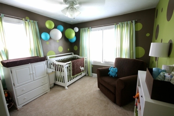 deco chambre bebe vert et marron