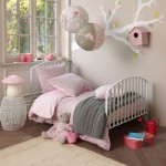 deco chambre fille beige et rose