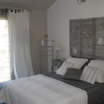 chambre deco gris blanc