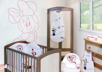 deco chambre bebe disney