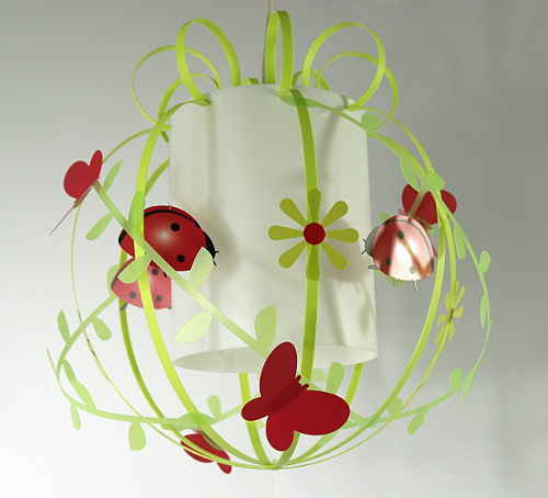 deco chambre bebe fille coccinelle