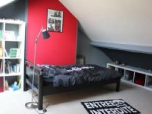 deco chambre gris et rouge