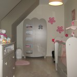 idee deco chambre bebe taupe et blanc
