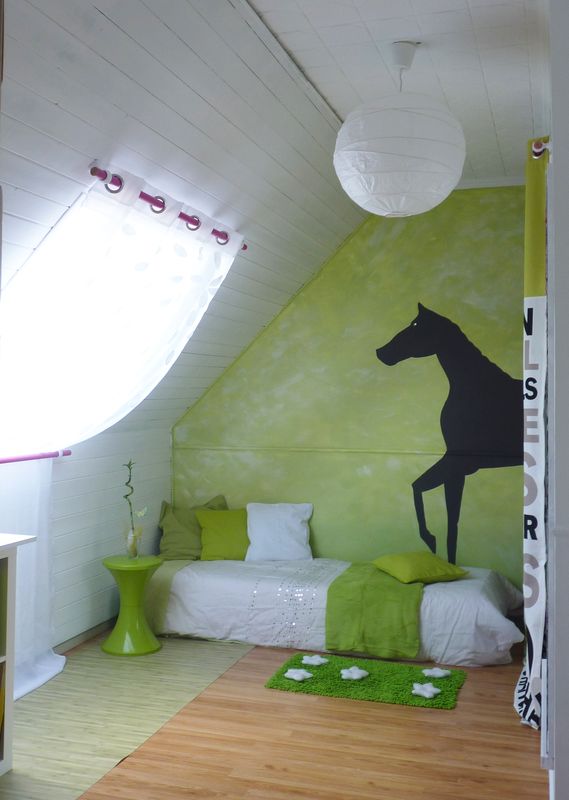 deco chambre fille avec chevaux