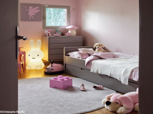 decoration chambre fille rose et taupe