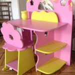 bureau pour fille rose