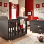 decoration chambre bebe rouge