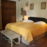 decoration chambre jaune et marron