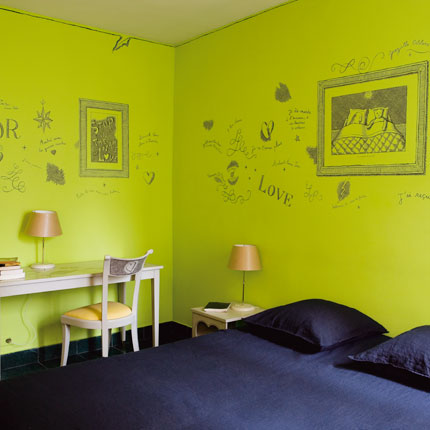 deco chambre vert anis et blanc