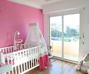 deco chambre bebe framboise