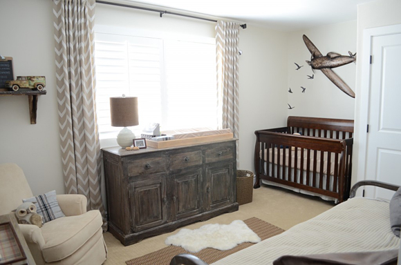 decoration chambre bebe avion