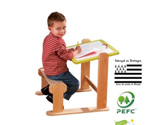 bureau pour petite fille 2 ans