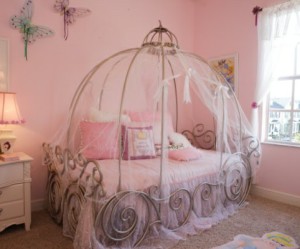 deco chambre fille princesse disney