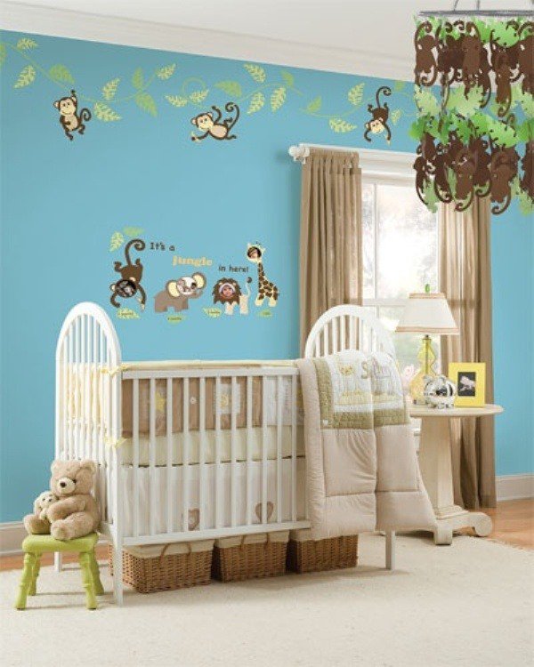 decoration chambre de bebe singe
