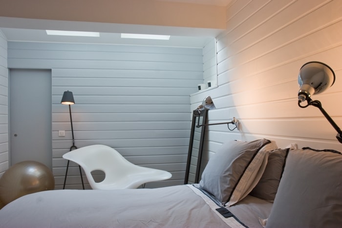 decoration chambre lambris blanc